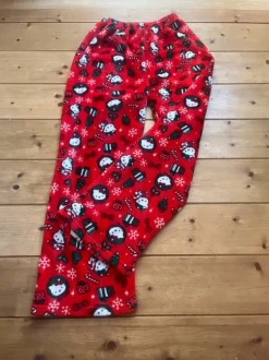 rote Schlafanzughose