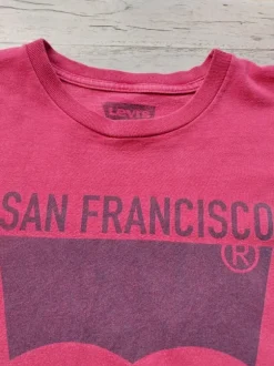 Rotes T-Shirt von Levis Gr M