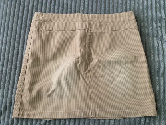 90s beige skirt