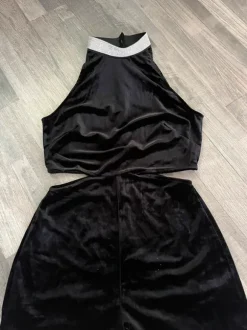 Samt jumpsuit schwarz