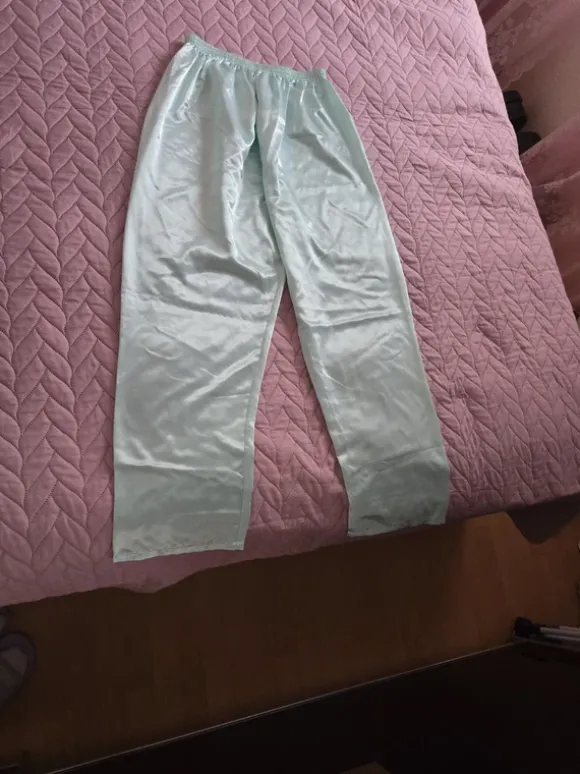 Satinpyjama