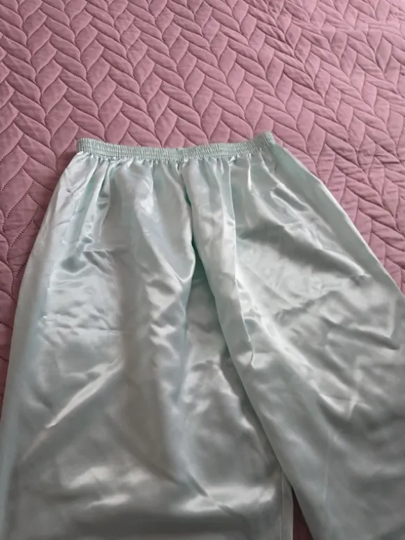 Satinpyjama