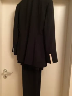 Schicker Hosenanzug + Rock Gr. 36 schwarz/creme