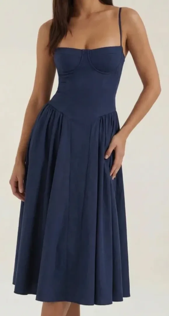 Schlichtes Kleid