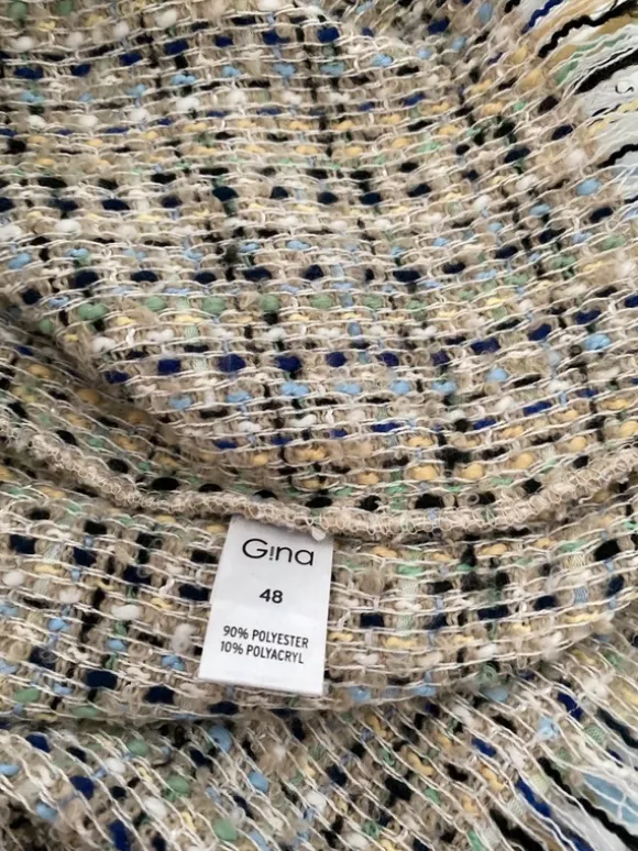 Schöne kurze Boukle Jacke