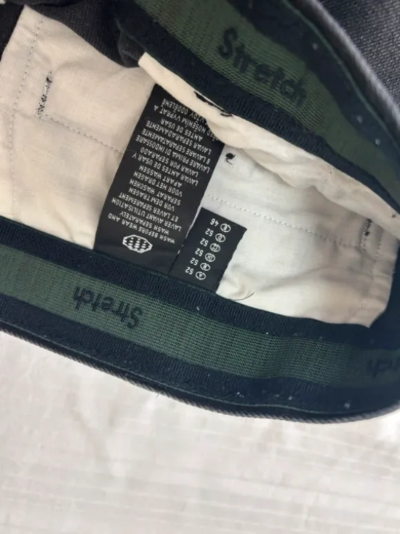 Schöne Männer Jeans