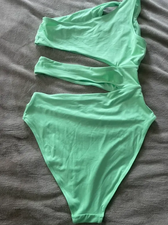 Schöner Badeanzug H&M