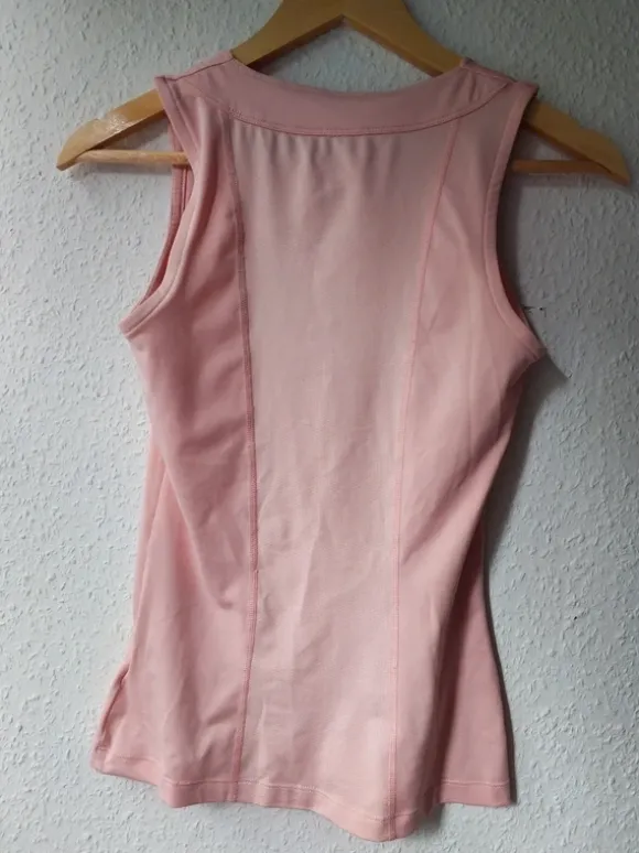 Schönes Sporttop Gr. XS