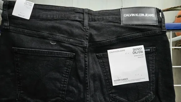 Schwarze Calvin Klein Jeans