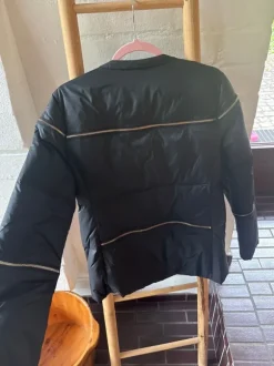 Schwarze Jacke Große 38