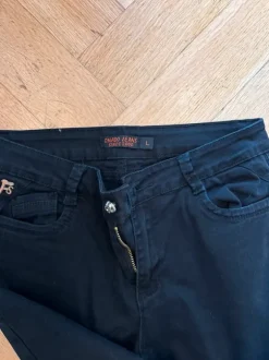 Schwarze Jeans