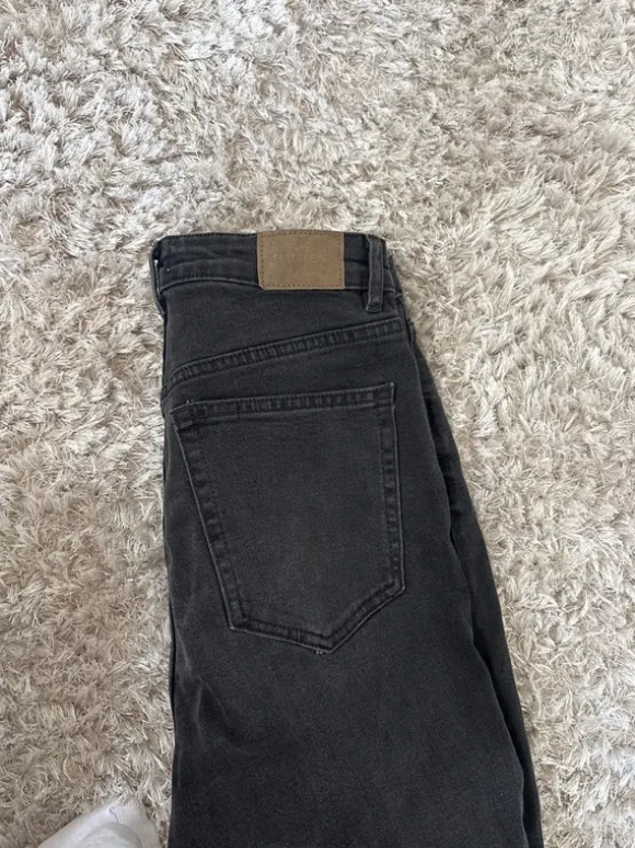 Schwarze Jeans