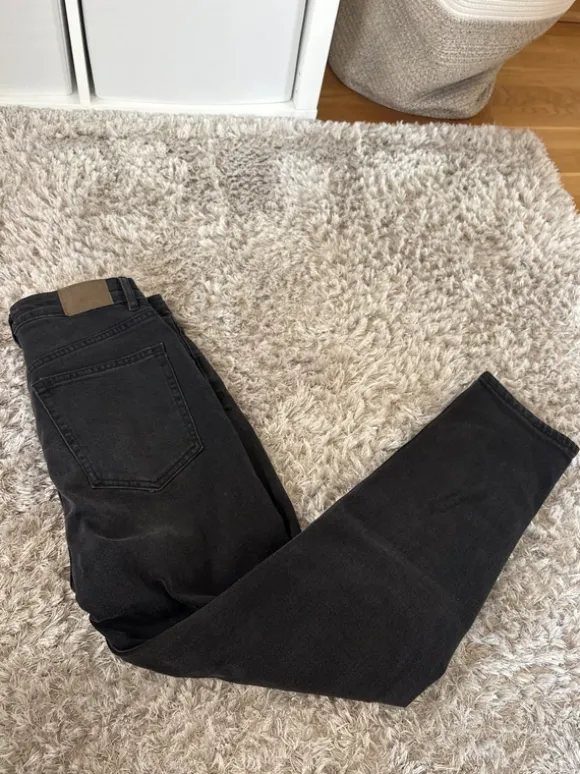 Schwarze Jeans