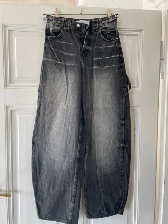 Schwarze Jeans von Bershka