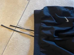 Schwarze kurze Sporthose🖤