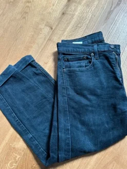 Schwarze Levi’s Jeans