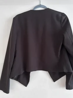 Schwarzer Kurzblazer H&M, Gr. 38