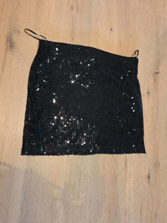 Schwarzer Pailettenrock Divided H&M Größe 36