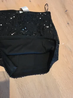 Schwarzer Pailettenrock Divided H&M Größe 36