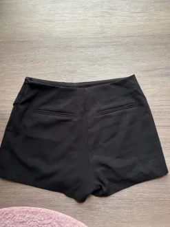 Schwarzer Skort