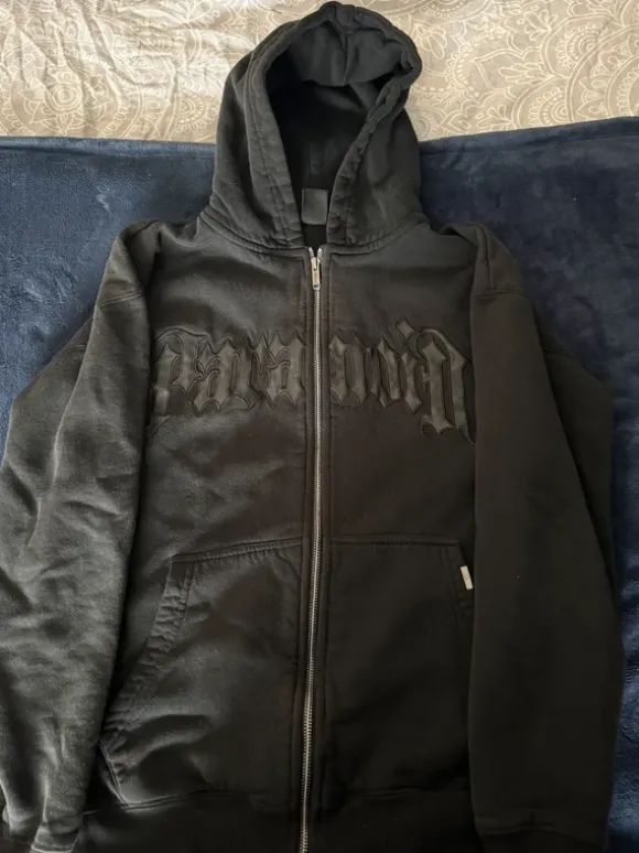Schwarzer Zipper