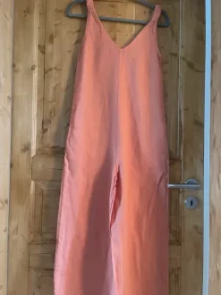 Sehr schickes Leinen Jumpsuit