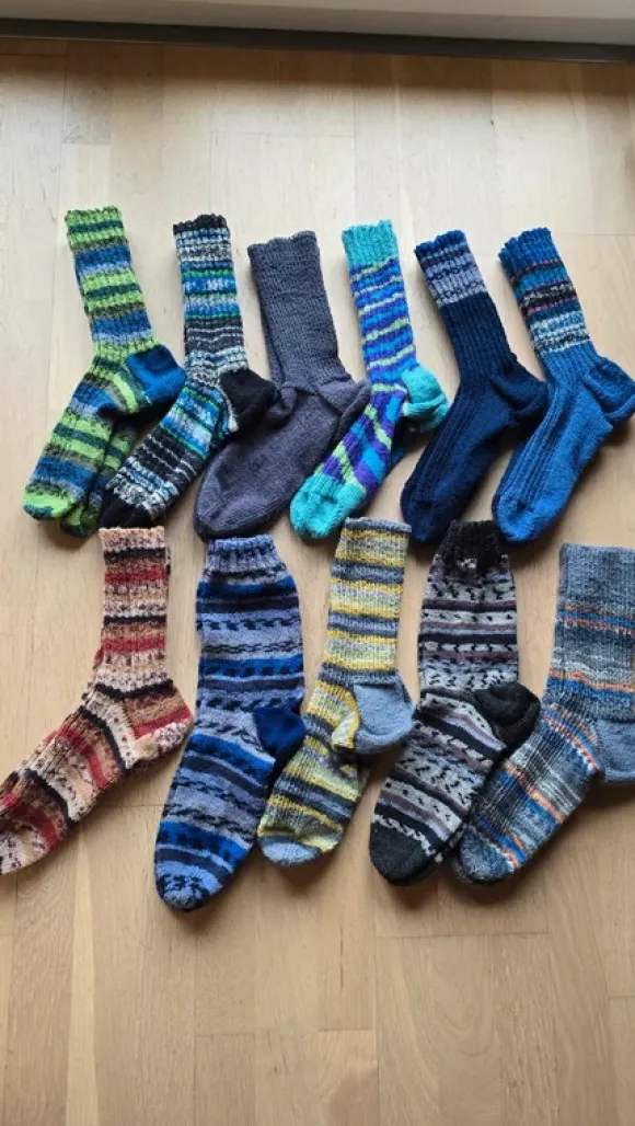 Selbstgestrickte Herrensocken Wollsocken Gr 43-45 Neu