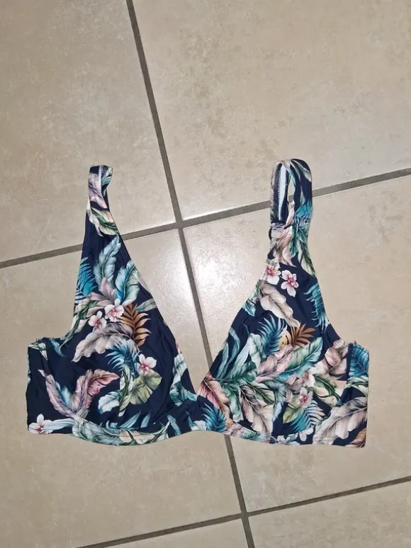 Süßes Bikini Oberteil 42 D