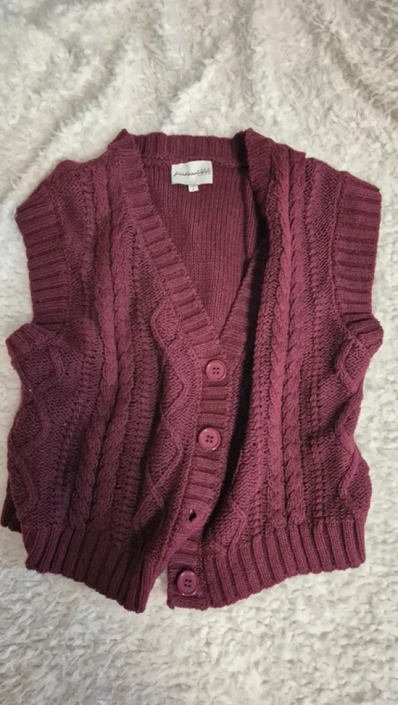 Süßes Coquette Oberteil zum Knöpfen Cardigan dunkelrot