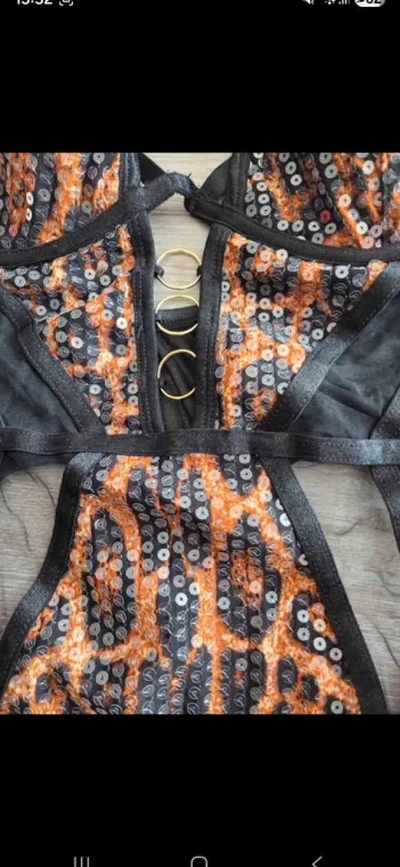 Sexy body met pailletten tijgerprint 🌸