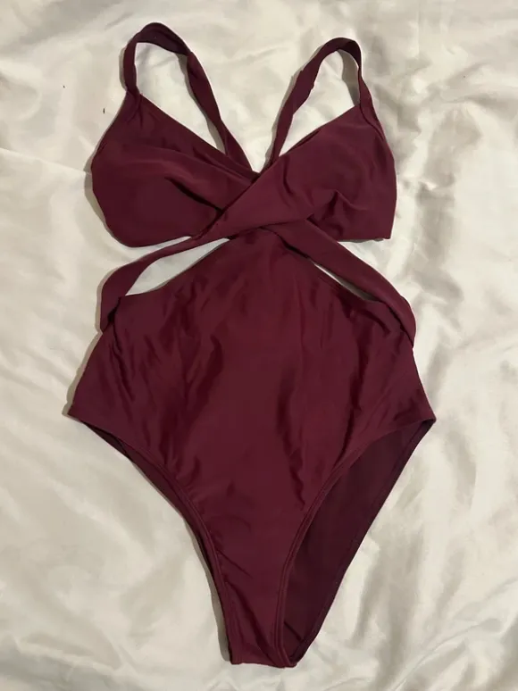 SHEIN one-piece burgundy bikini, size M / 38