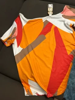 Shirt asymmetrisch