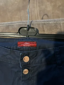 Short bleu marine - s.Oliver - taille 44 - comme neuf