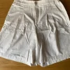 Short mit hoher Taille