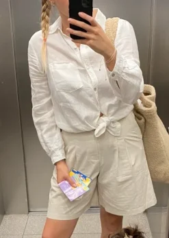 Short mit hoher Taille