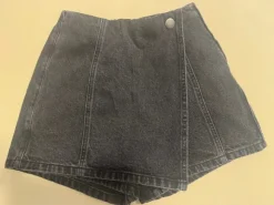 Short/ Skort