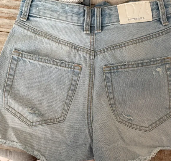Short Stradivarius tg.32