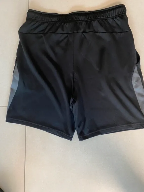 Short von Nike