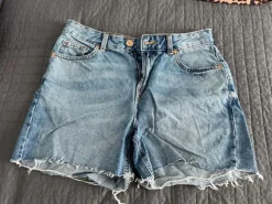 Shorts 36