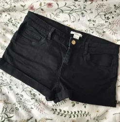 Shorts - schwarz