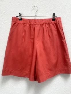 Short-Skirt Uniqlo