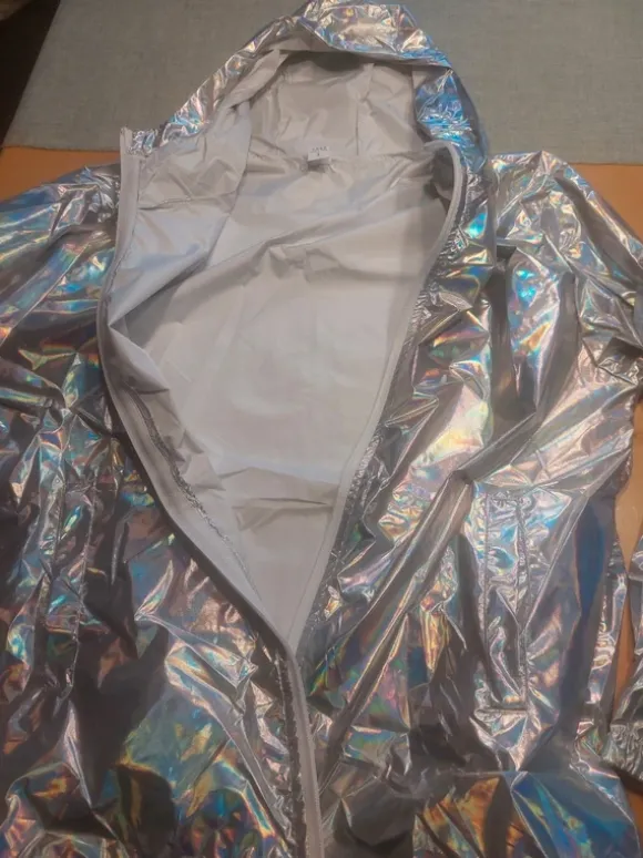 Silberne Jacke