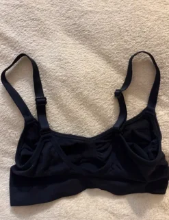 SKIMS black top