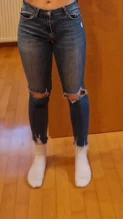Skinnyjeans mit ripped Knien