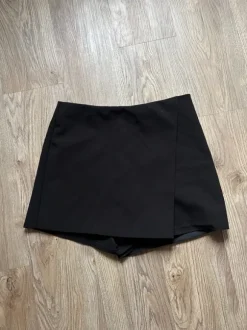 Skort