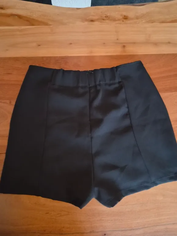 Skort