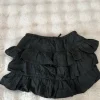 Skort mit Rüschen