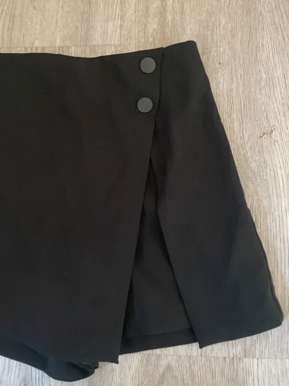 Skort Rock Stradivarius