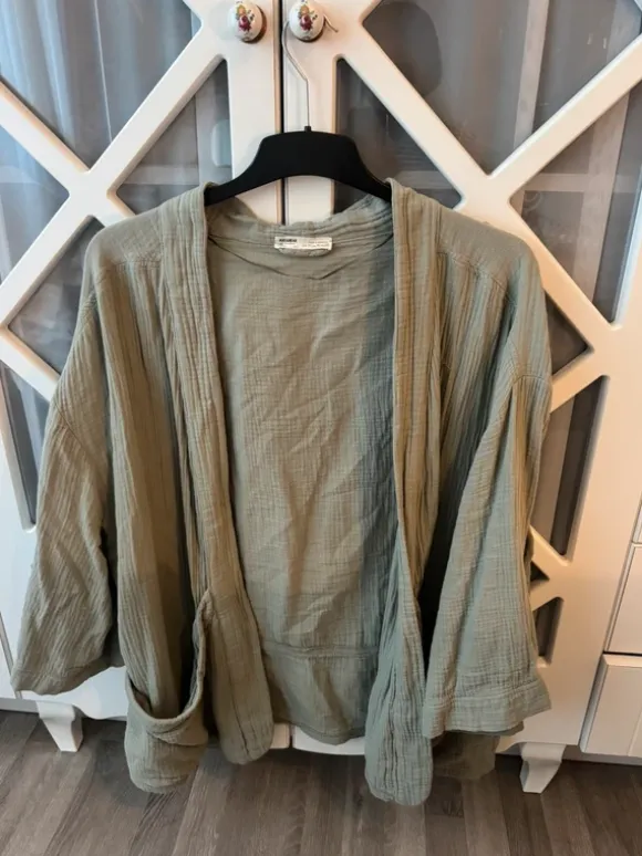 Sommerliches Kimono in Mintgrün