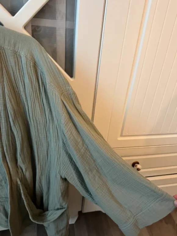 Sommerliches Kimono in Mintgrün